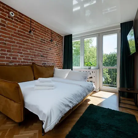Atlas Arena Brick Loft By Bookinghost Daire *
